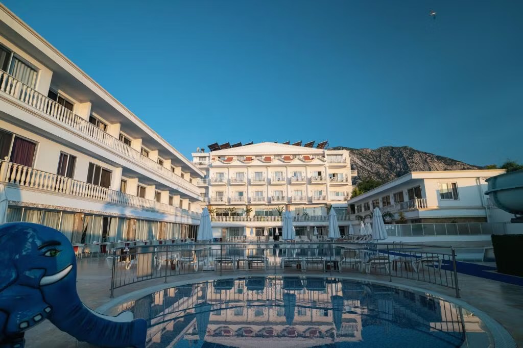 SL La Perla Hotel Kemer Antalya Havalimanı Transfer