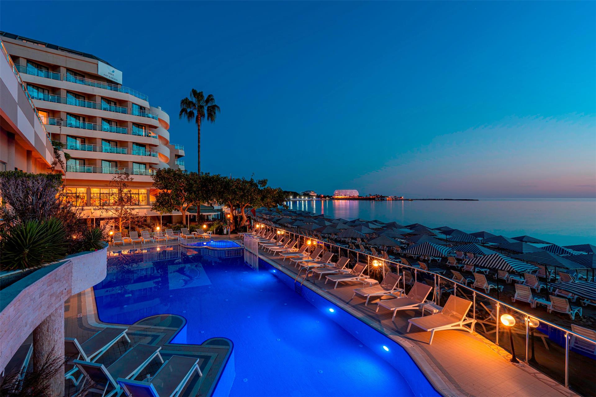 Aska Just In Beach Antalya Havalimanı Transfer